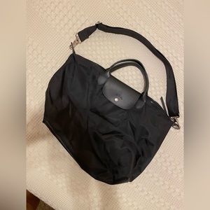 Unique Longchamp strap bag! 👜